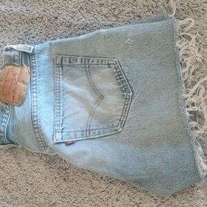 34 Levi's 501 Light Blue Denim Cutoff Shorts with Frayed Hem